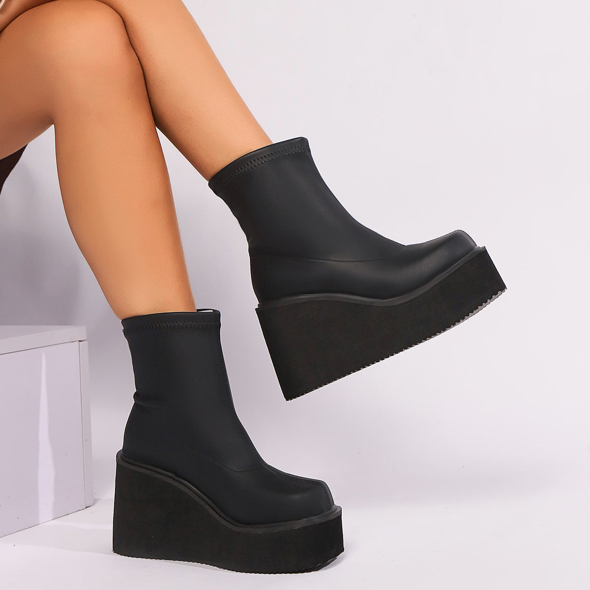 Black Chunky High-heeled Platform Ankle Boots