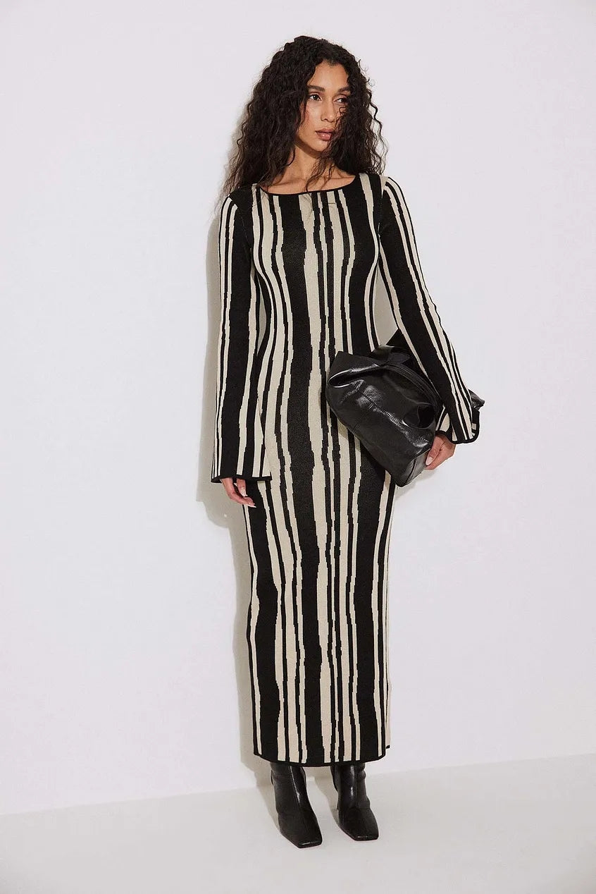 Stripped Knitted Flare Long Sleeve Maxi Dress