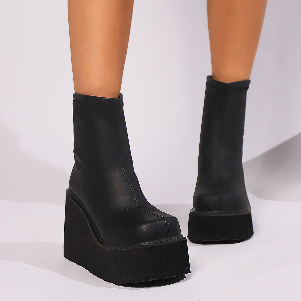 Black Chunky High-heeled Platform Ankle Boots
