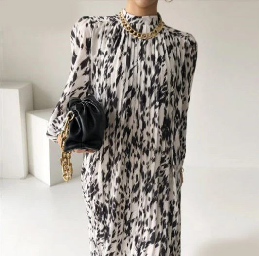 Oversized Pleated Midi Printed Dress