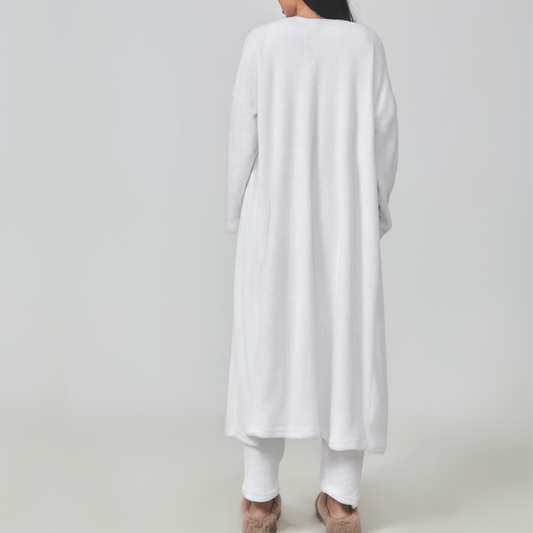 White Chic Matching 3-Piece Warm Lounge Set.