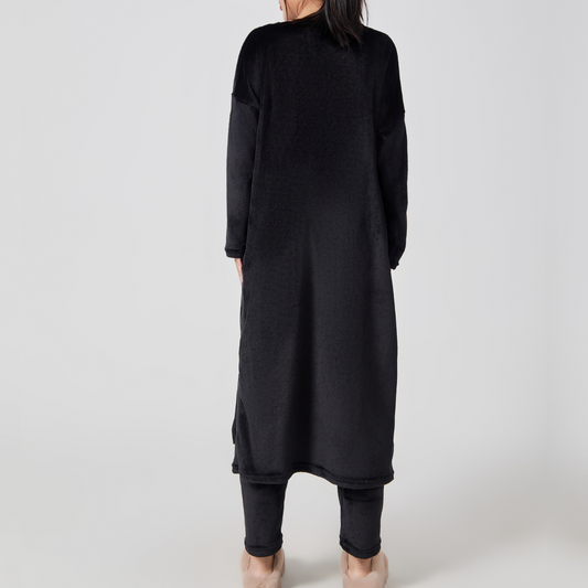 Black Chic Matching 3-Piece Warm Lounge Set.