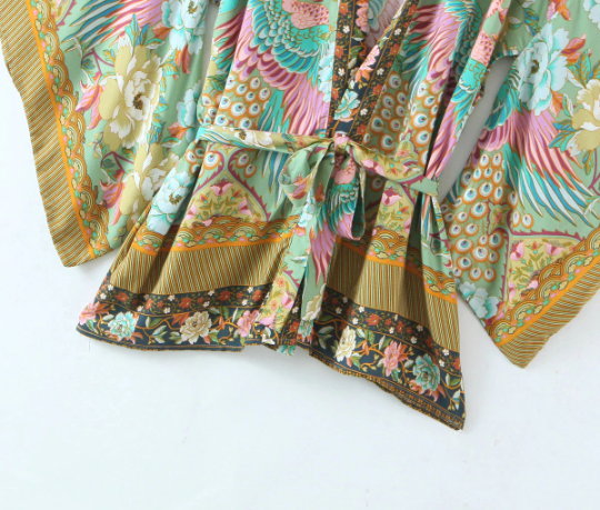 Women's Green Floral Print Kimono With Brown Lapel