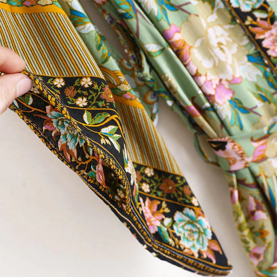 Women's Green Floral Print Kimono With Brown Lapel